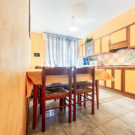 Bussola Διαμέρισμα *