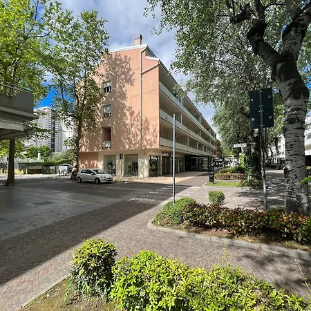 Bussola Διαμέρισμα *